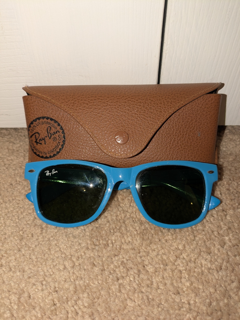 Ray-Ban Blue Sunglasses with Brown Case